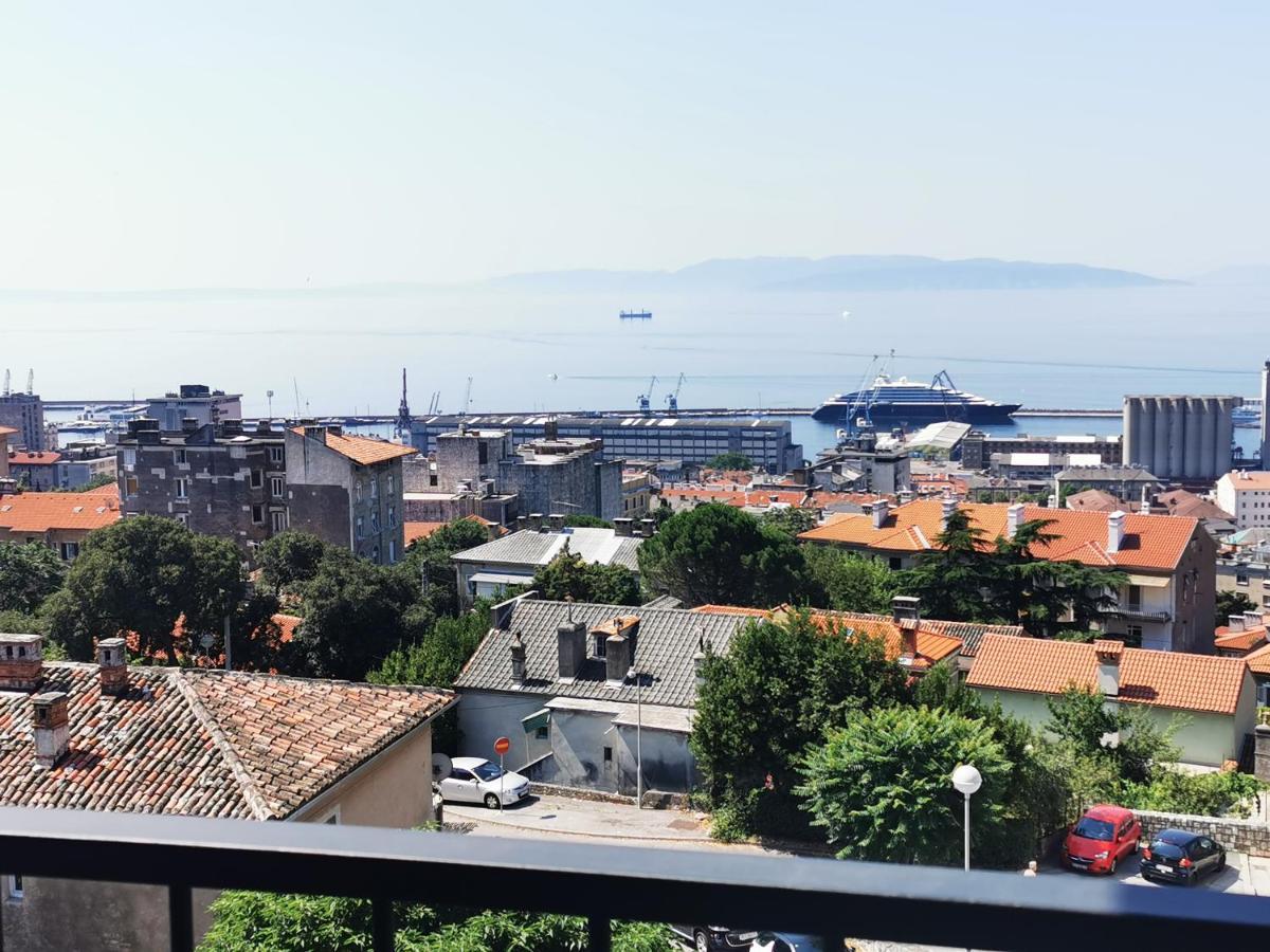 Leelee Apartment Rijeka Exterior foto