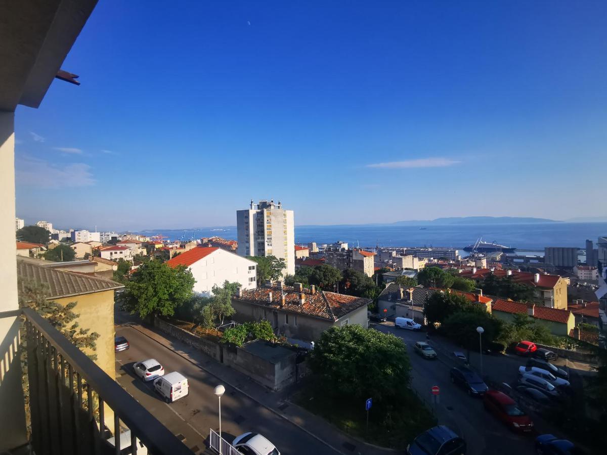 Leelee Apartment Rijeka Exterior foto
